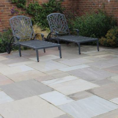 Lakeland 18mm Calibrated Sandstone Paving - 22.2m2 Project Pack